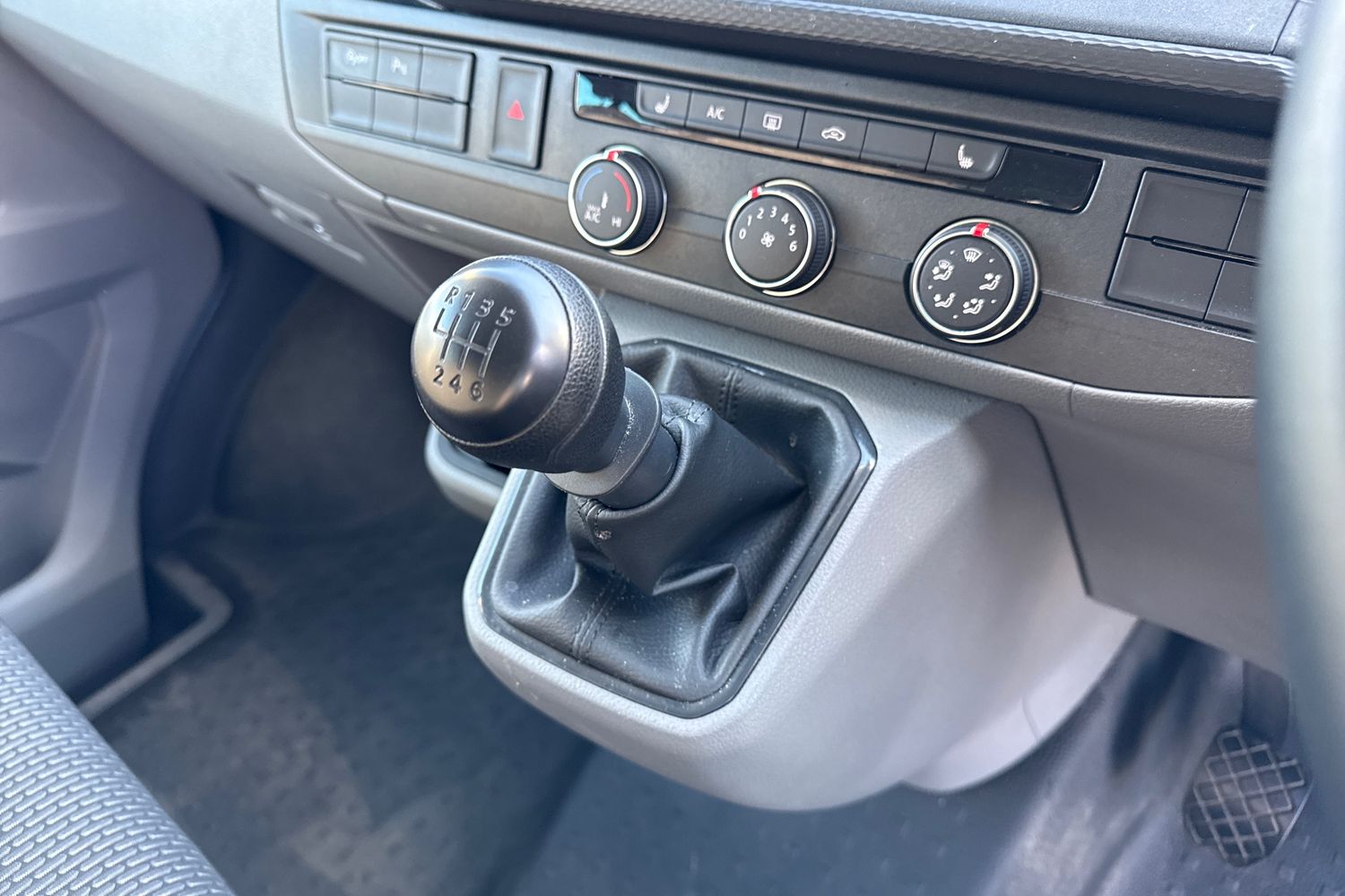 Used Volkswagen Transporter 2024 for sale - 76685739: Photo 23