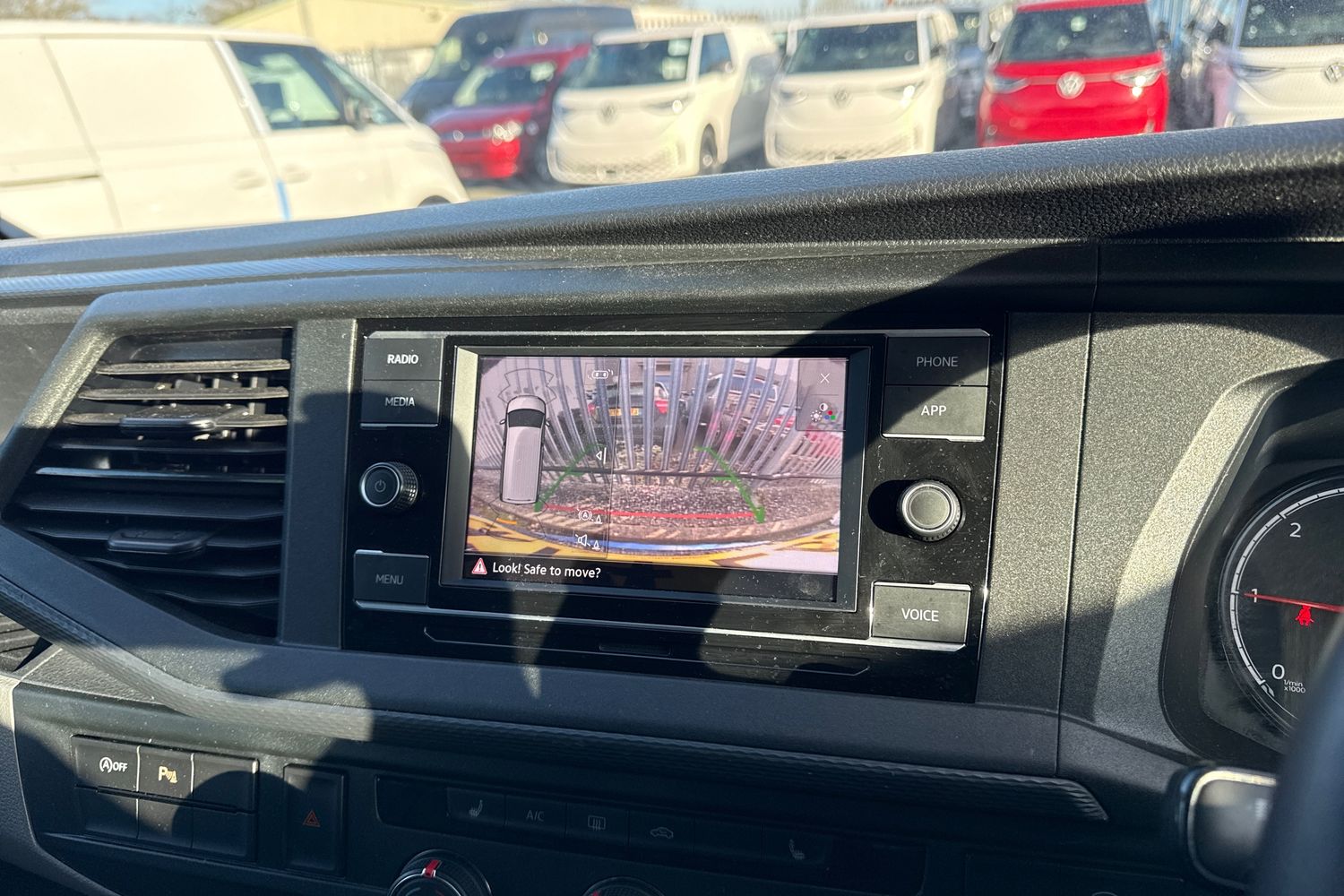 Used Volkswagen Transporter 2024 for sale - 76685739: Photo 39