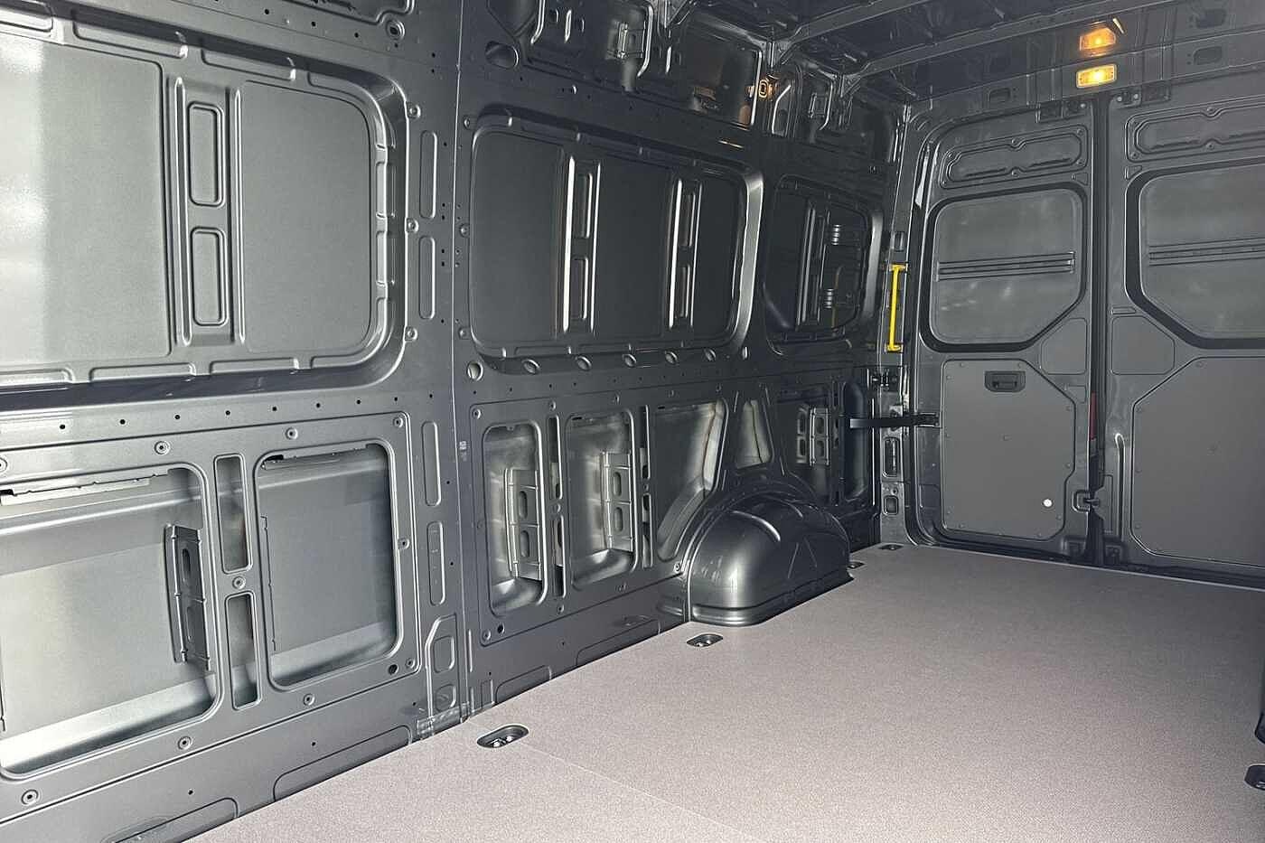 Used Volkswagen Crafter 2025 for sale - 77989750: Photo 13