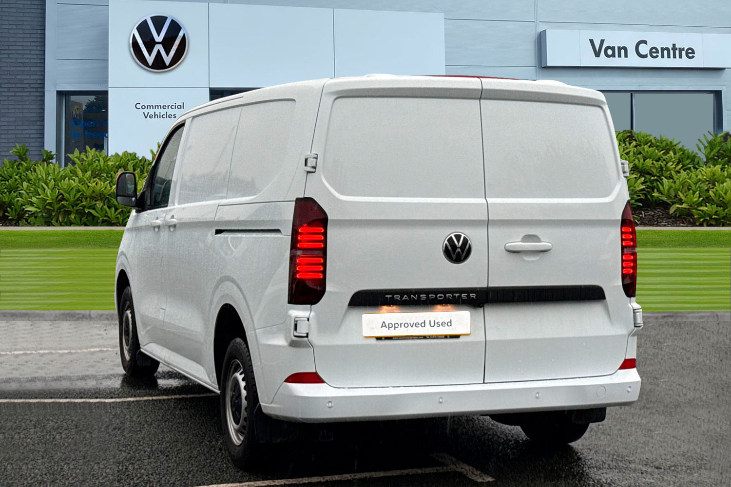 Used Volkswagen Transporter 2025 for sale - 76896223: Photo 2