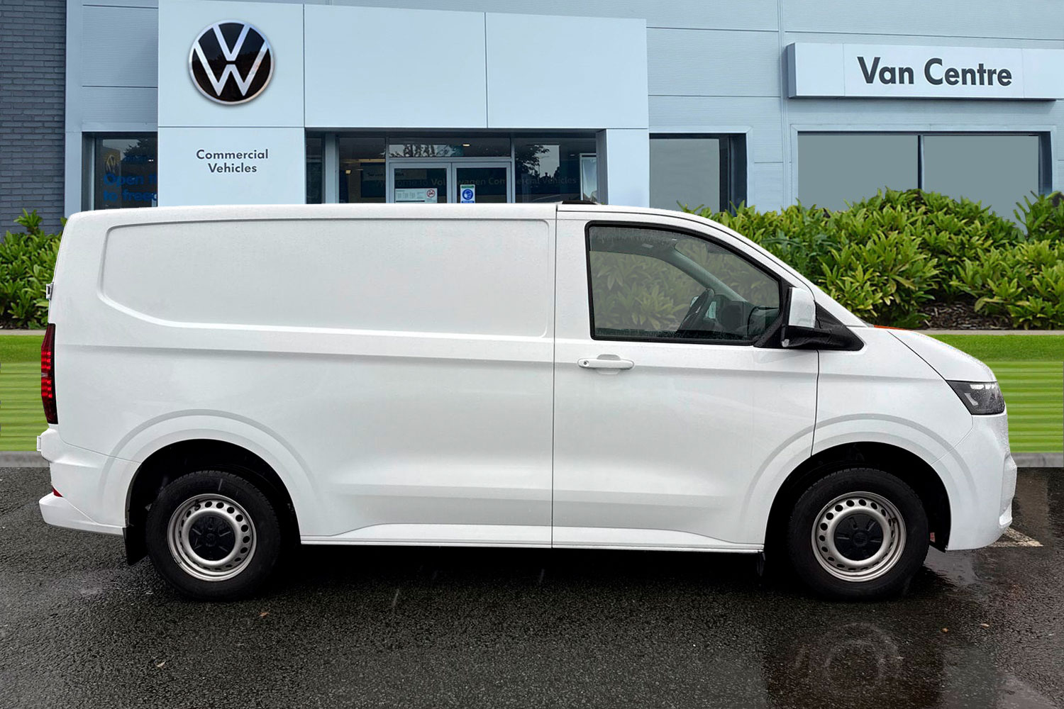 Used Volkswagen Transporter 2025 for sale - 76896223: Photo 3