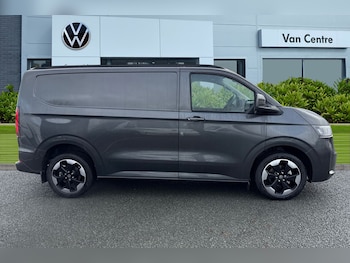 Used Volkswagen Transporter 2025 for sale - 77233282: Photo