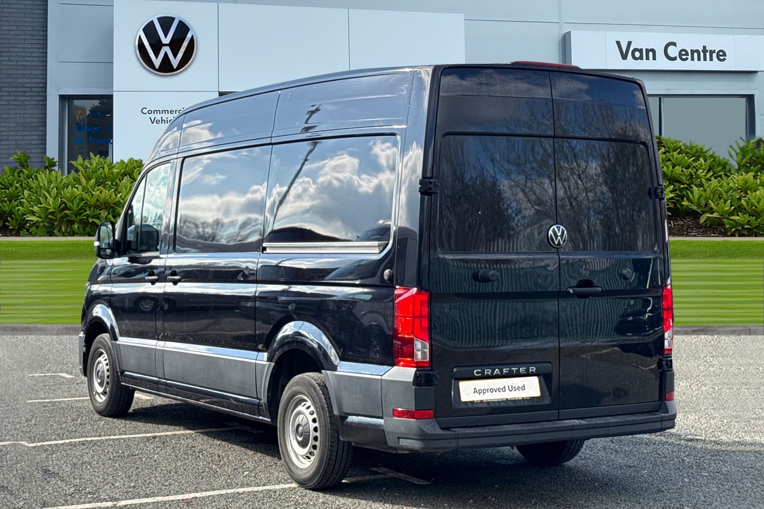 Used Volkswagen Crafter 2024 for sale - 78132379: Photo 2