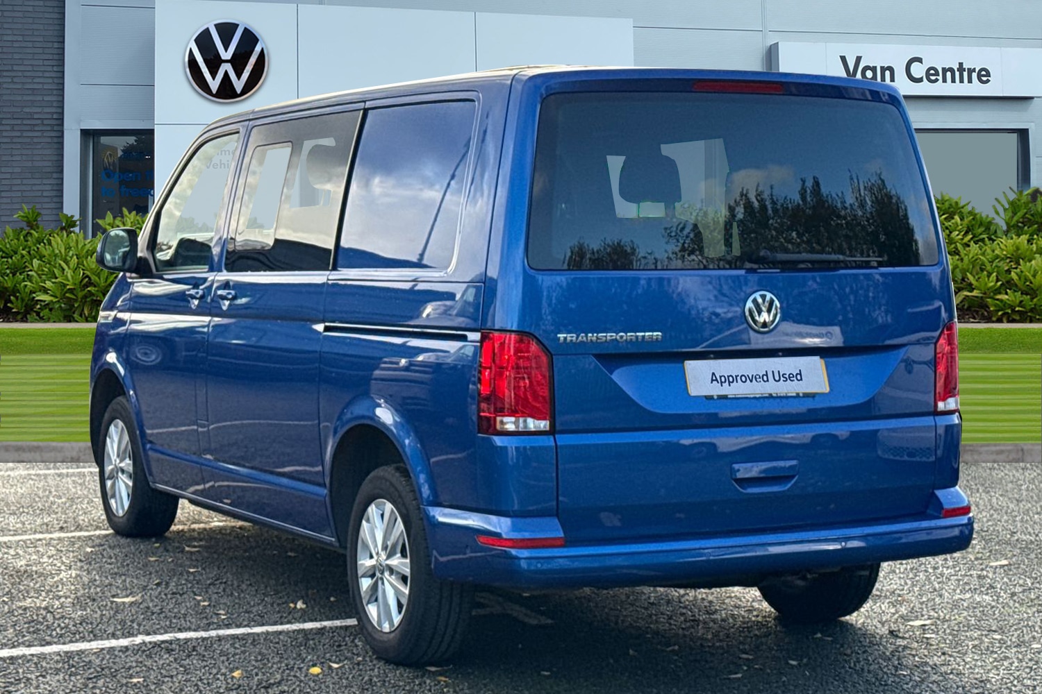 Used Volkswagen Transporter 2024 for sale - 76685730: Photo 2