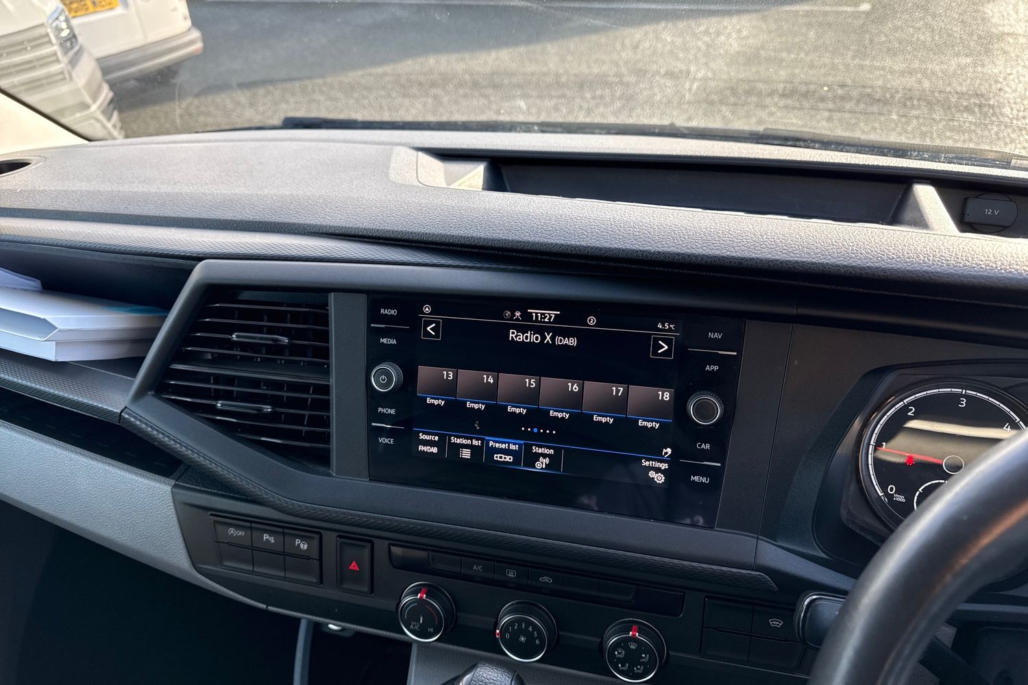 Used Volkswagen Transporter 2024 for sale - 76685730: Photo 36