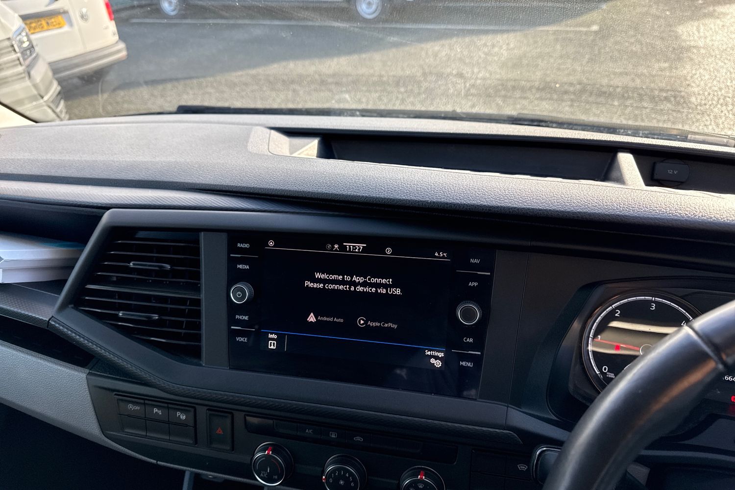 Used Volkswagen Transporter 2024 for sale - 76685730: Photo 39