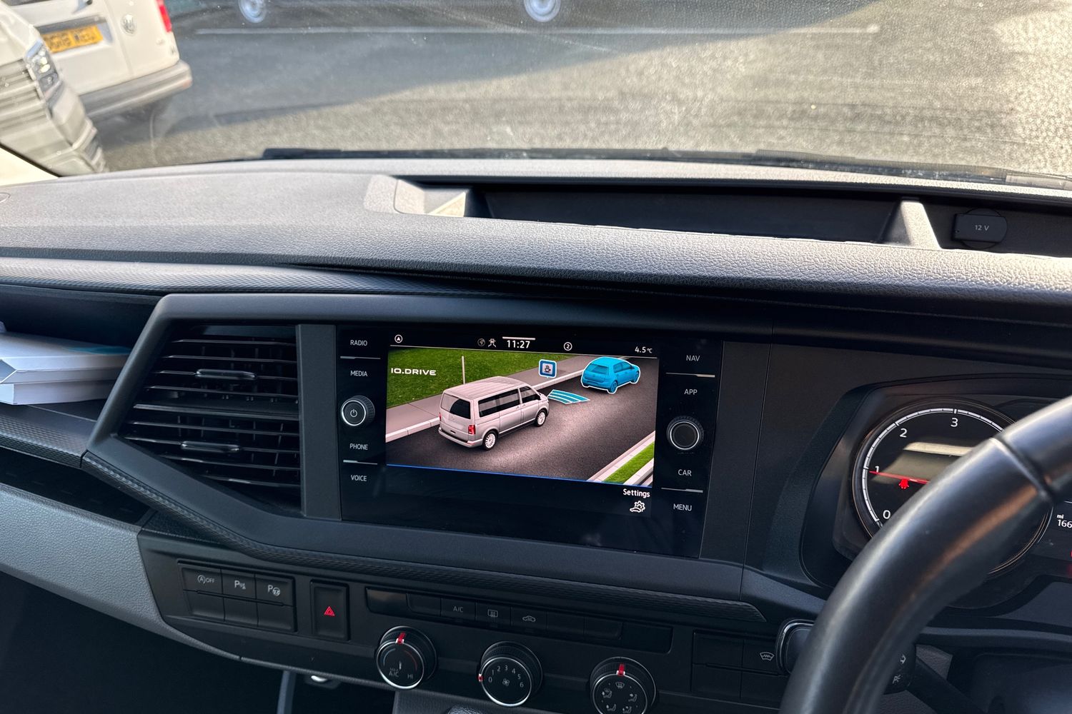 Used Volkswagen Transporter 2024 for sale - 76685730: Photo 41