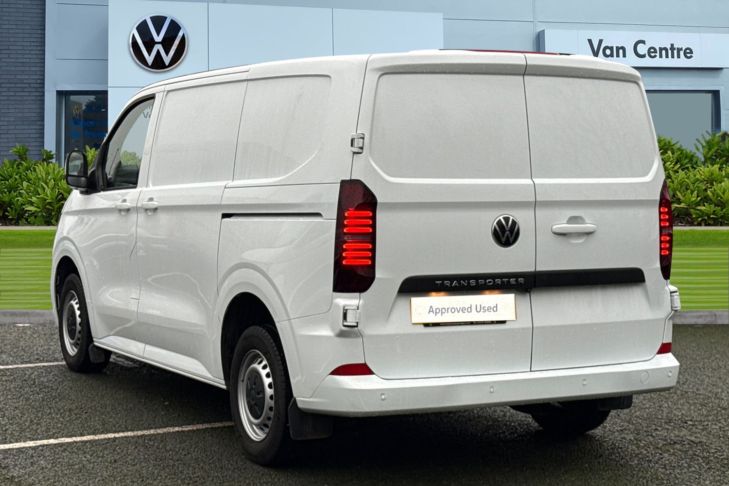 Used Volkswagen Transporter 2025 for sale - 77006860: Photo 2