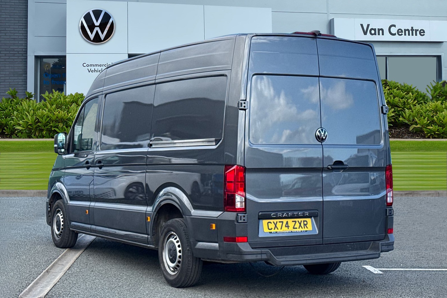 Used Volkswagen Crafter 2024 for sale - 78224326: Photo 2