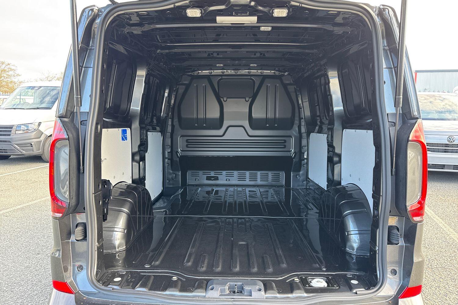 Used Volkswagen Transporter 2026 for sale - 78107487: Photo 9