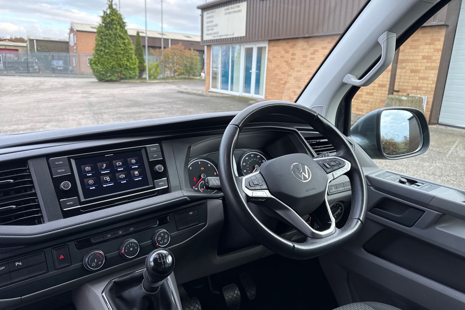 Used Volkswagen Transporter 2024 for sale - 76519980: Photo 17