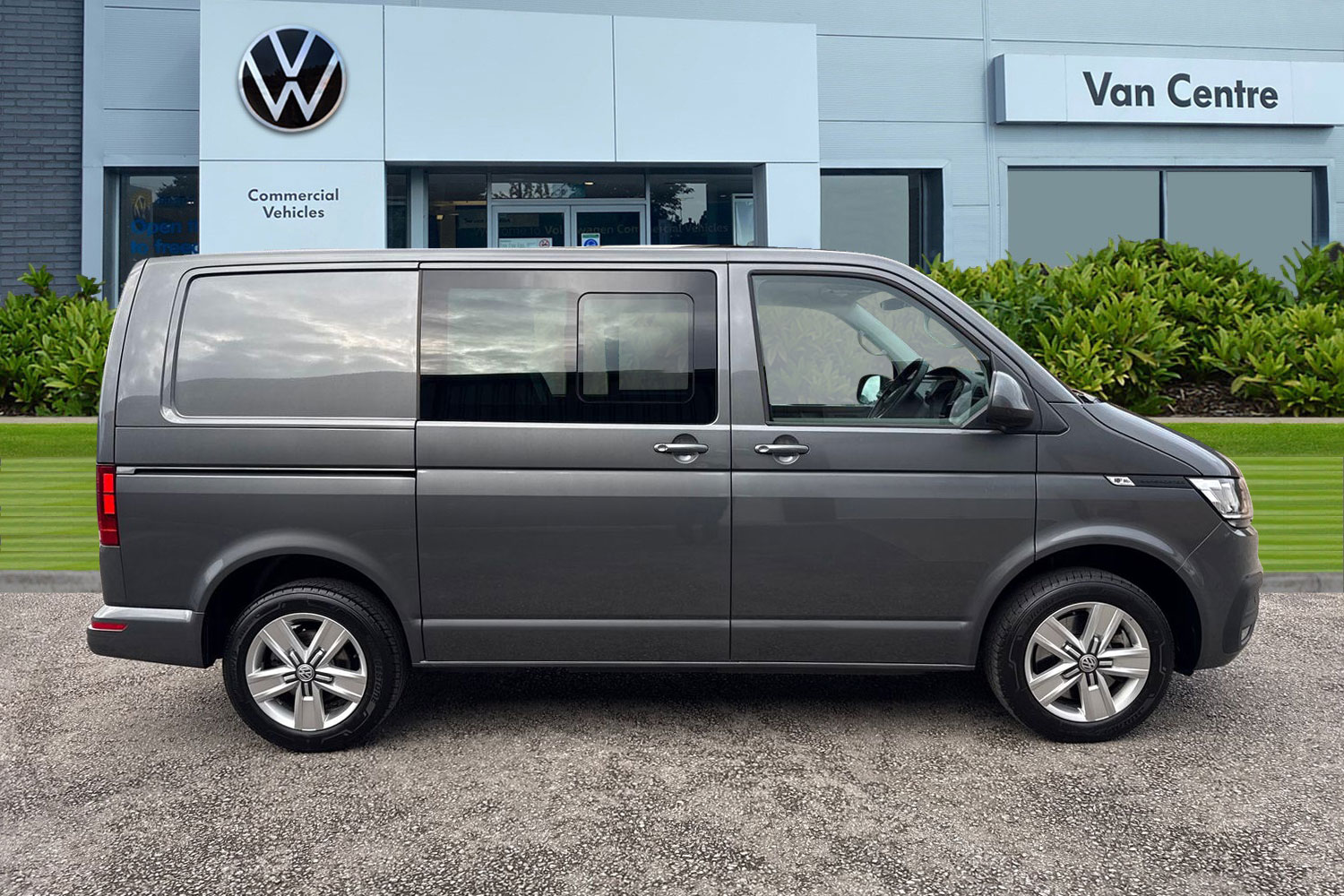 Used Volkswagen Transporter 2024 for sale - 76519980: Photo 3