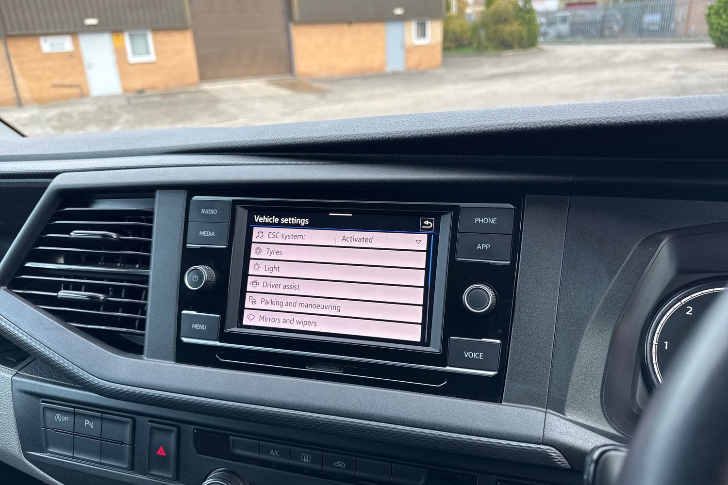 Used Volkswagen Transporter 2024 for sale - 76519980: Photo 38