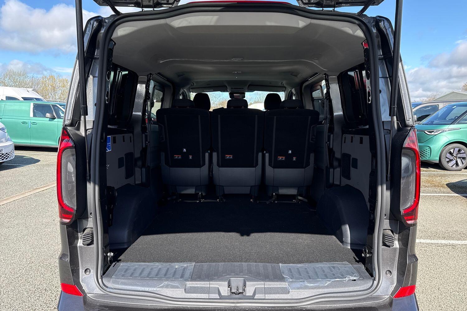 Used Volkswagen Transporter 2026 for sale - 78107547: Photo 9