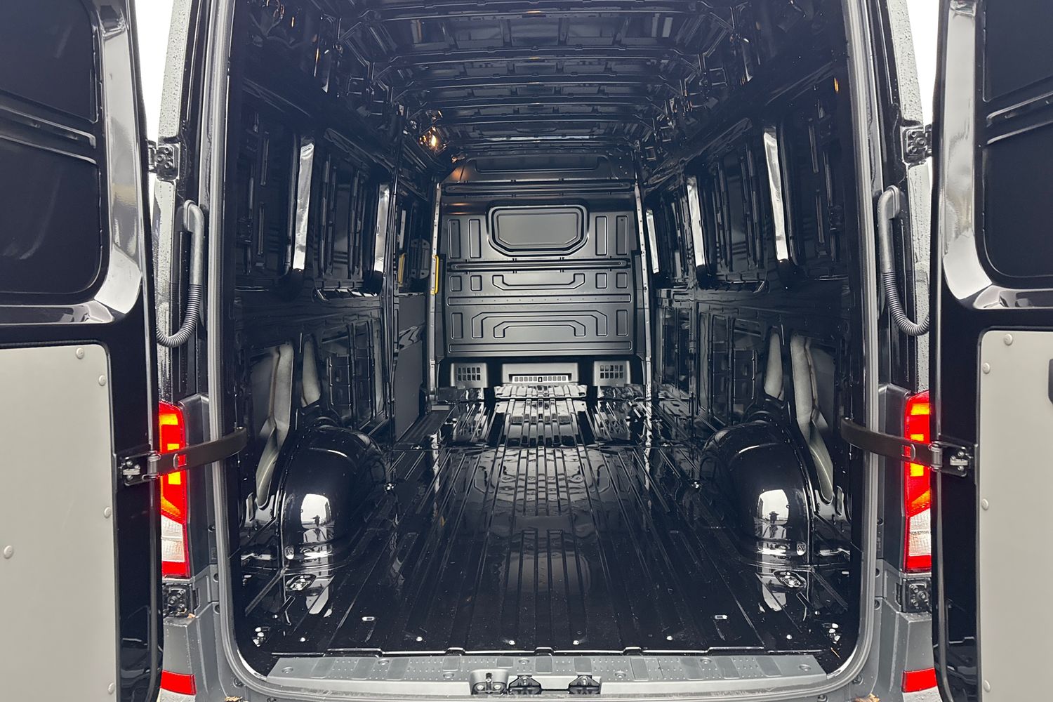 Used Volkswagen Crafter 2025 for sale - 77147559: Photo 6