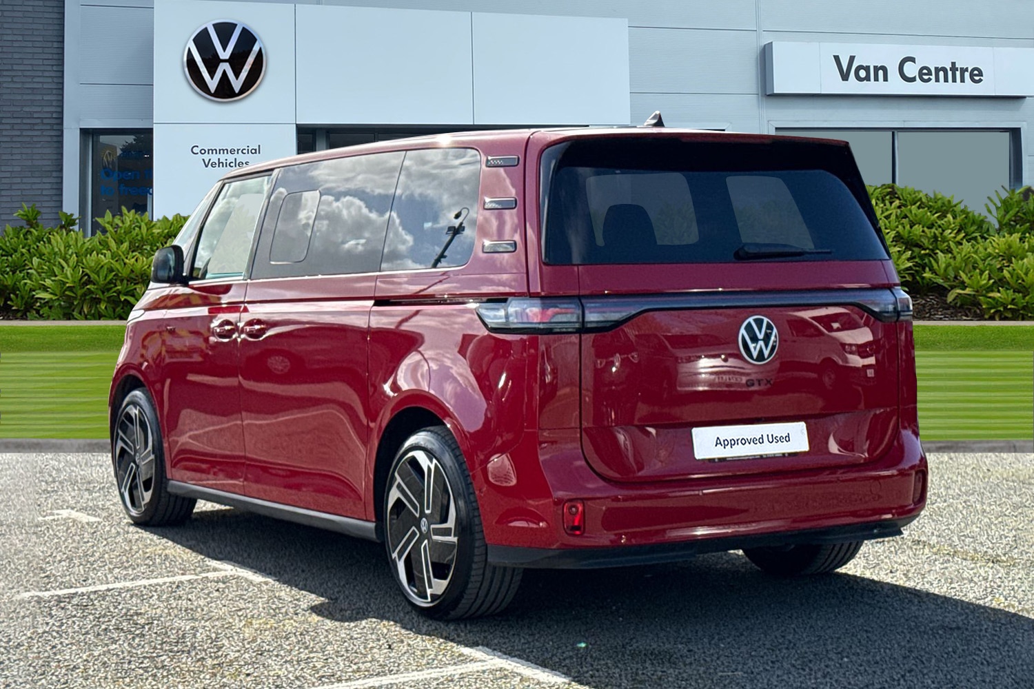 Used Volkswagen ID.Buzz 2025 for sale - 77842981: Photo 2