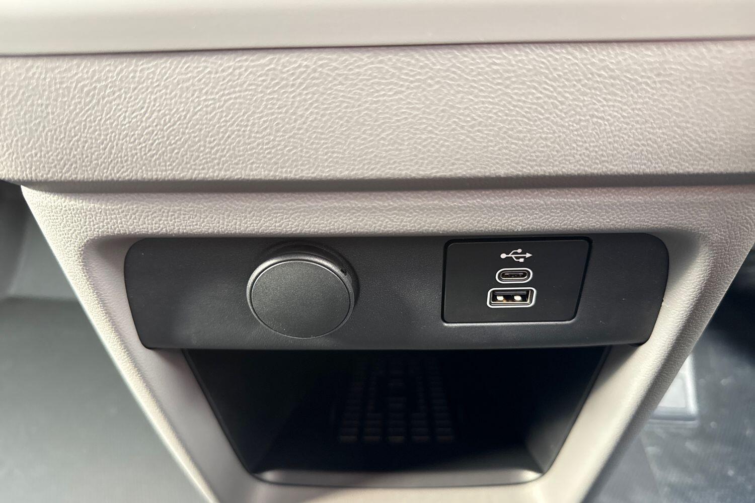 Used Volkswagen Transporter 2026 for sale - 78107526: Photo 49