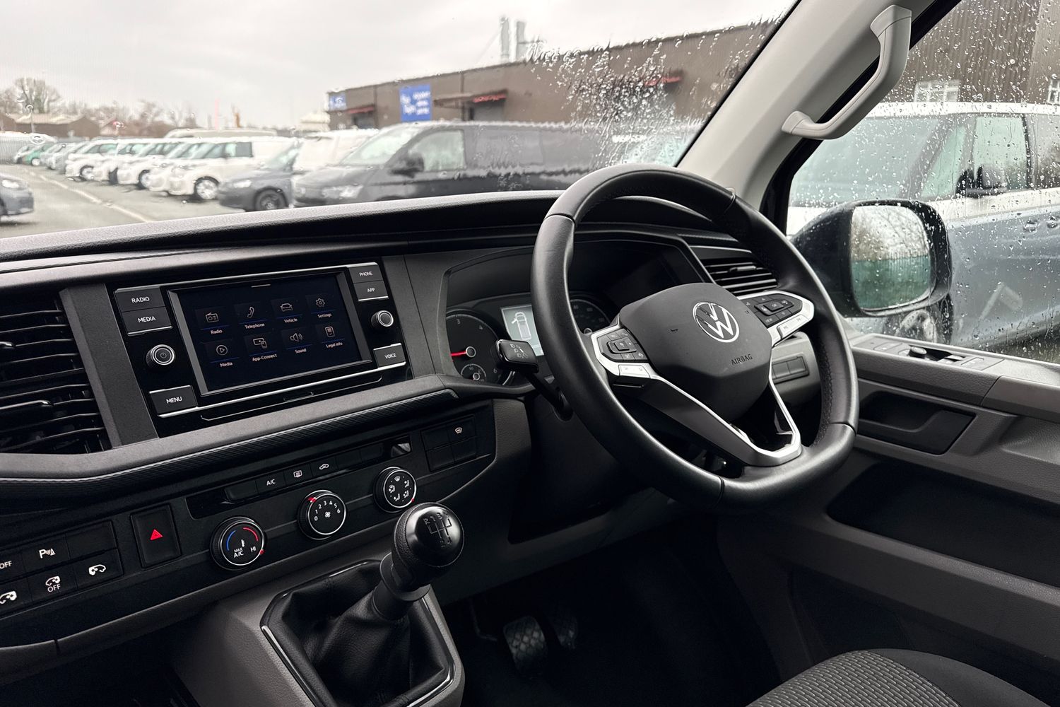 Used Volkswagen Transporter 2024 for sale - 77006819: Photo 17