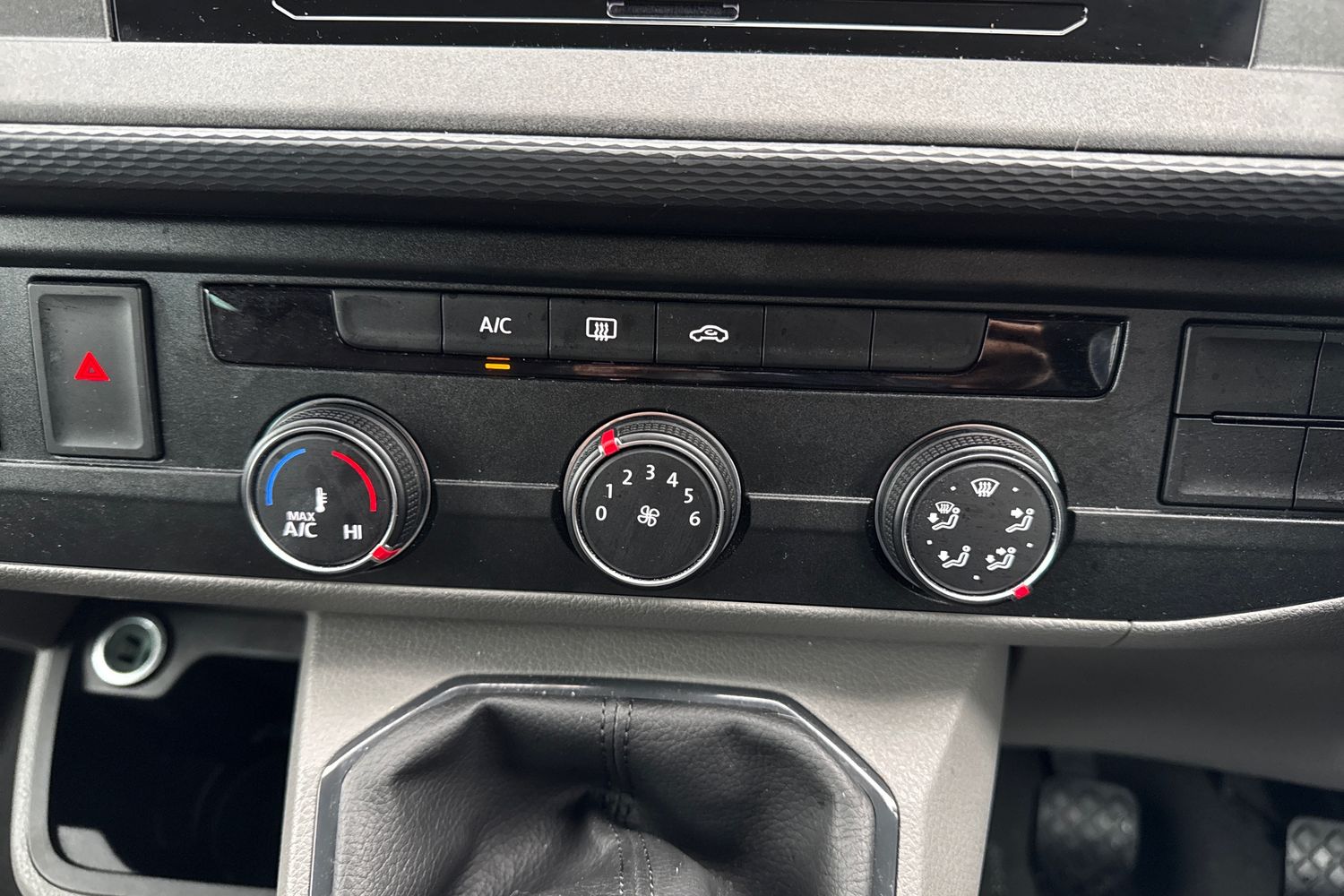 Used Volkswagen Transporter 2024 for sale - 77006819: Photo 21