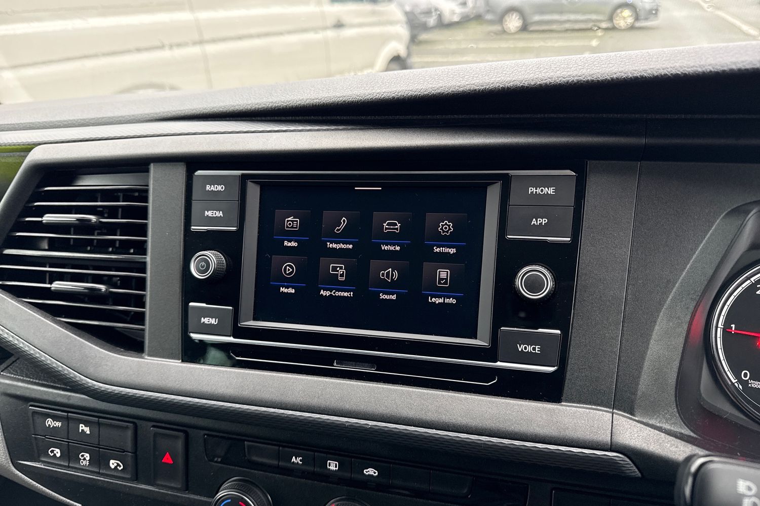 Used Volkswagen Transporter 2024 for sale - 77006819: Photo 34