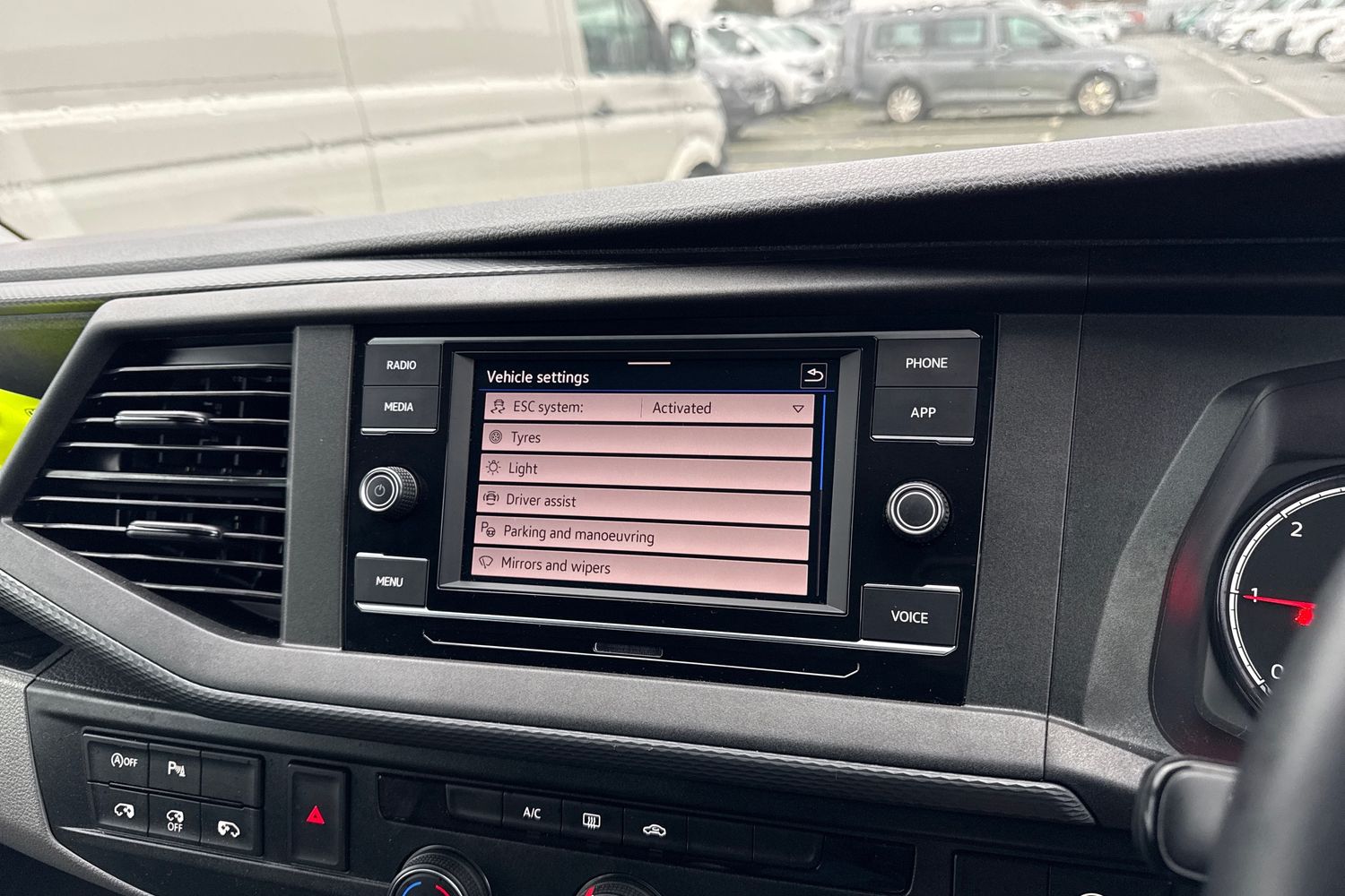 Used Volkswagen Transporter 2024 for sale - 77006819: Photo 38