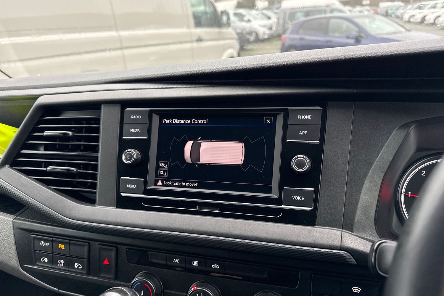 Used Volkswagen Transporter 2024 for sale - 77006819: Photo 40