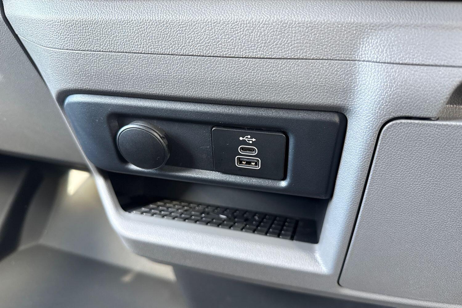 Used Volkswagen Transporter 2026 for sale - 78107468: Photo 48