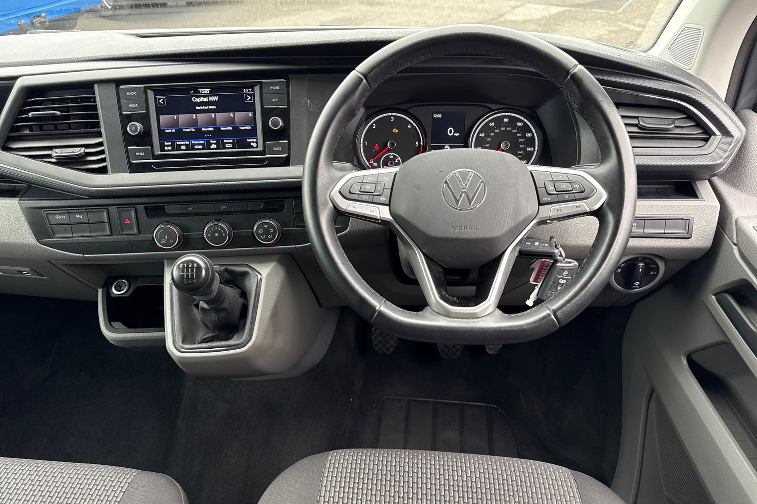 Used Volkswagen Transporter 2024 for sale - 76421432: Photo 13