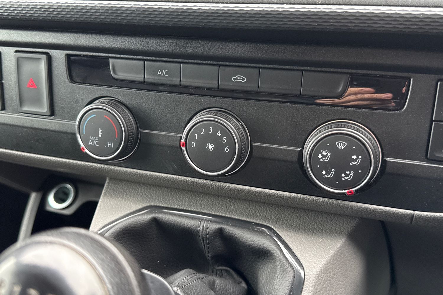 Used Volkswagen Transporter 2024 for sale - 76421432: Photo 19