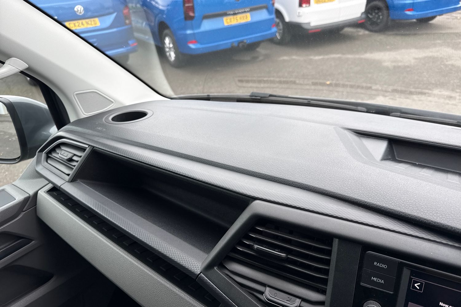 Used Volkswagen Transporter 2024 for sale - 76421432: Photo 34