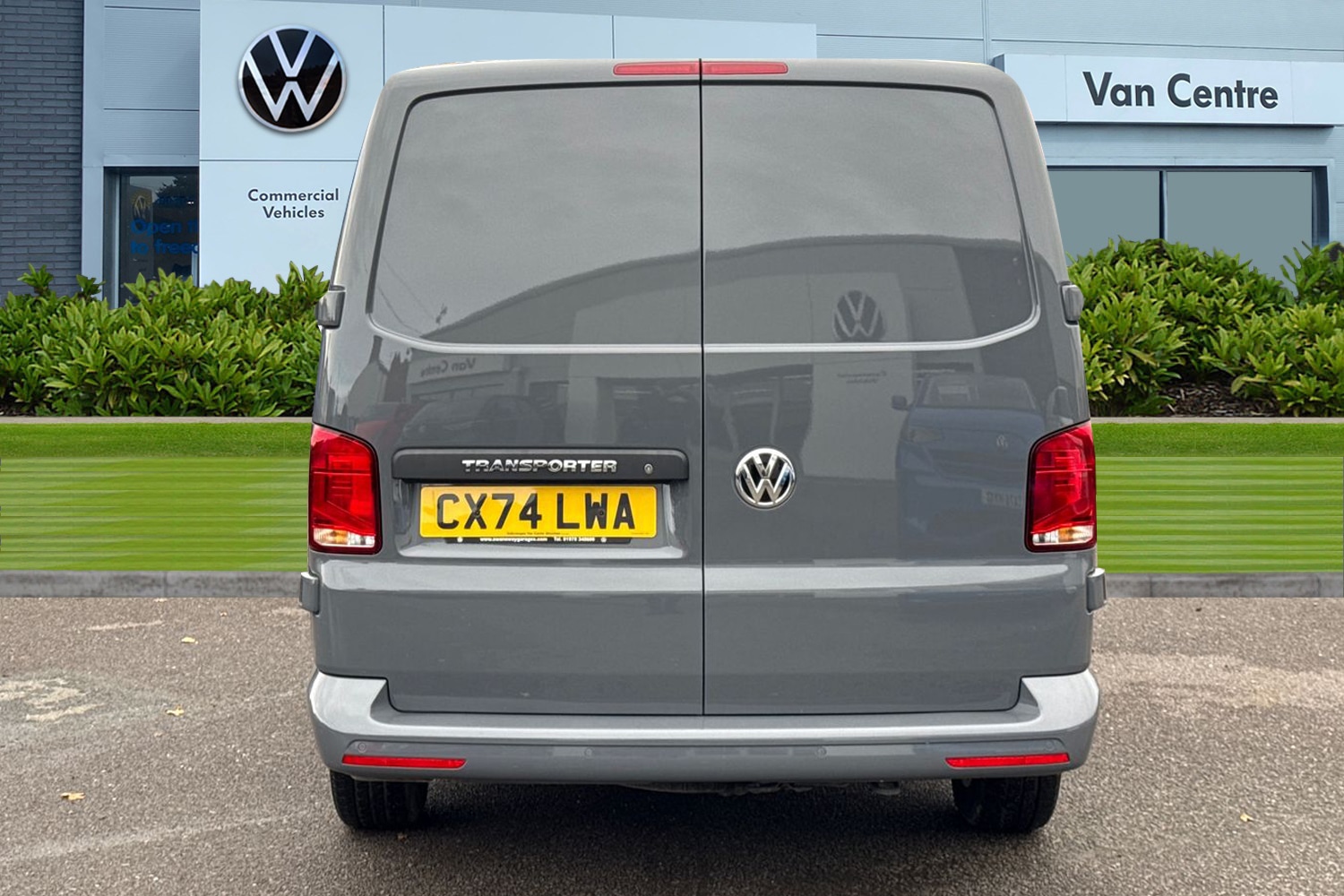 Used Volkswagen Transporter 2024 for sale - 76421432: Photo 4
