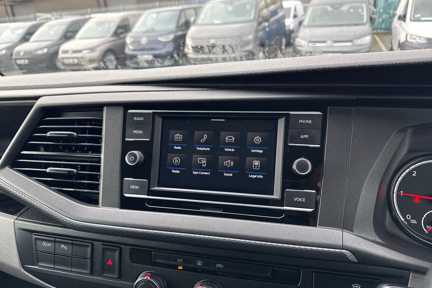 Used Volkswagen Transporter 2021 for sale - 77275393: Photo 35