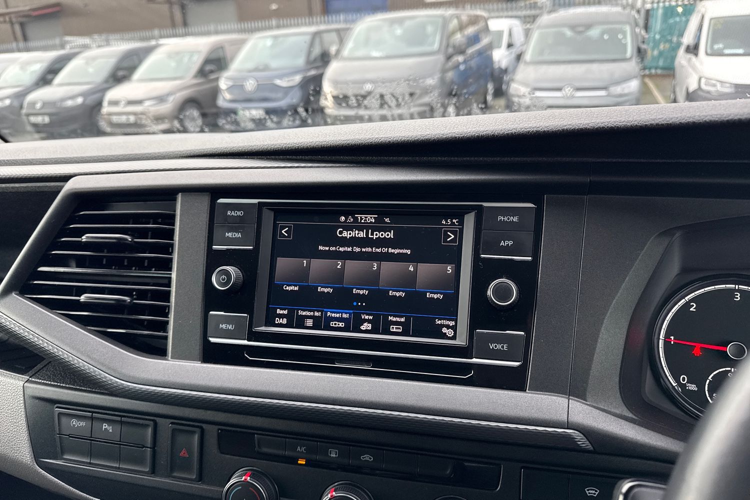 Used Volkswagen Transporter 2021 for sale - 77275393: Photo 36