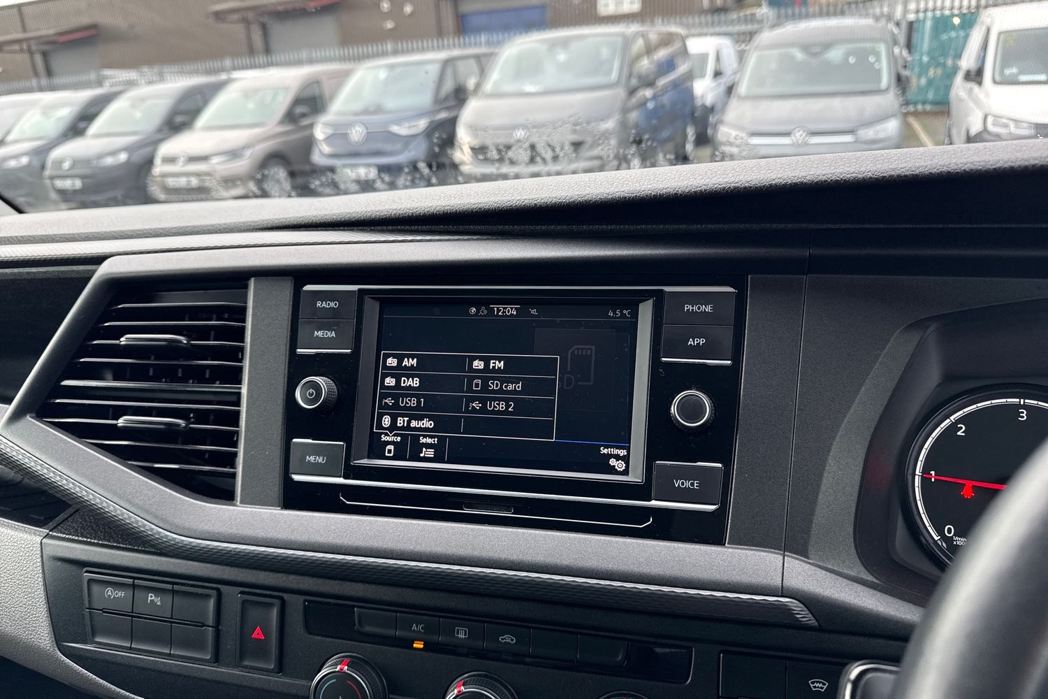 Used Volkswagen Transporter 2021 for sale - 77275393: Photo 37