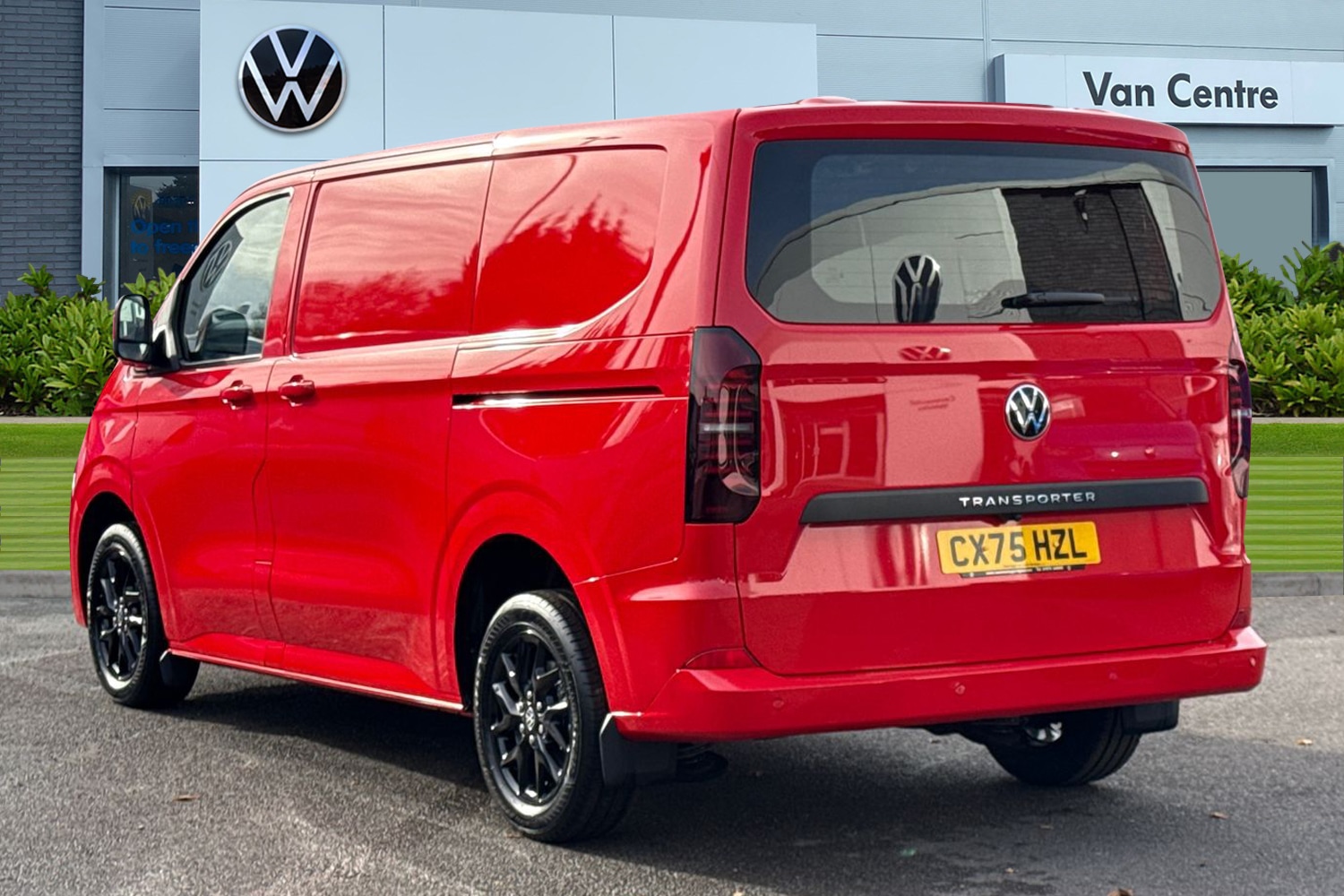Used Volkswagen Transporter 2025 for sale - 76421446: Photo 2