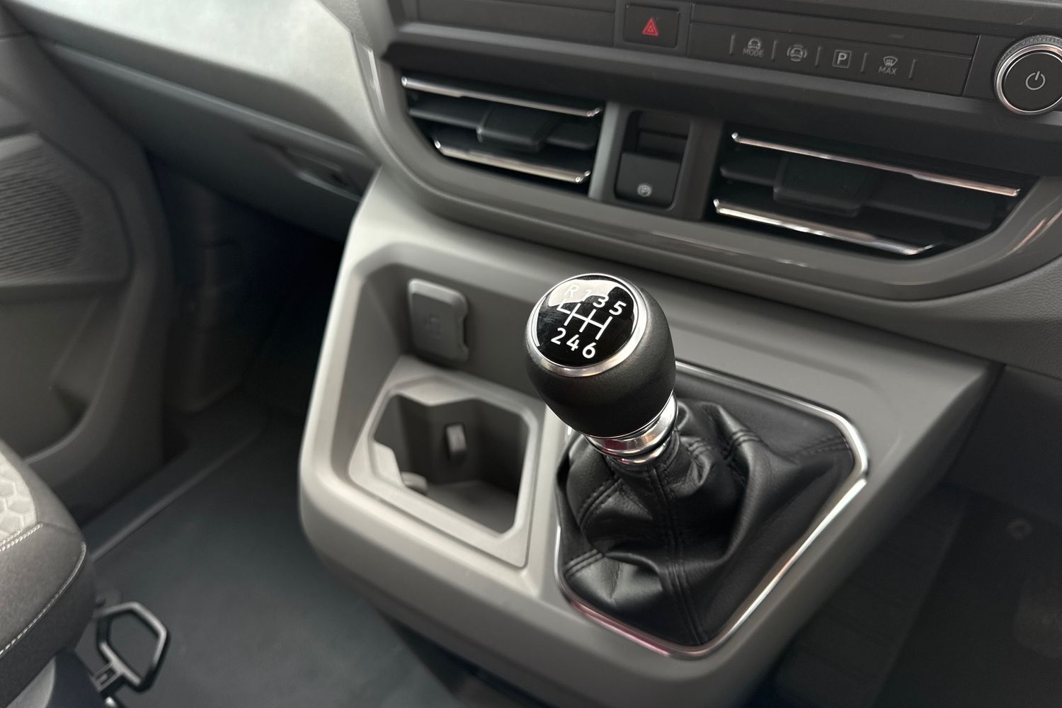 Used Volkswagen Transporter 2025 for sale - 76421446: Photo 22