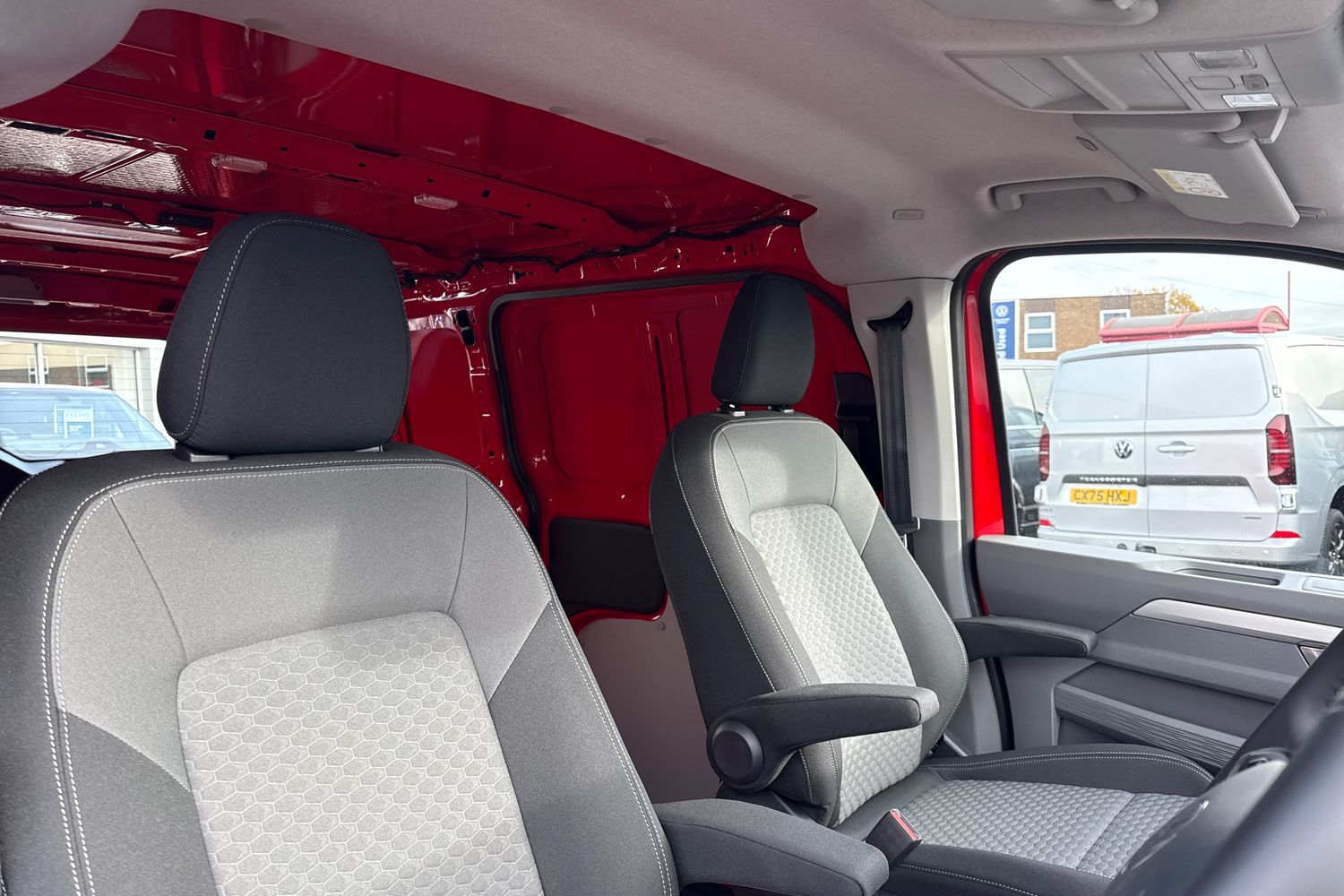 Used Volkswagen Transporter 2025 for sale - 76421446: Photo 23