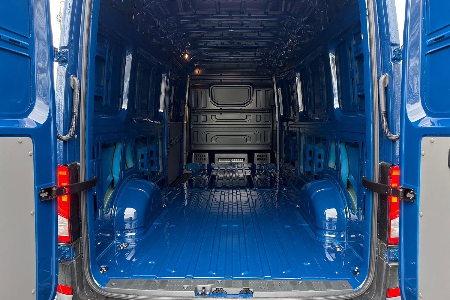 Used Volkswagen Crafter 2025 for sale - 76916332: Photo 6