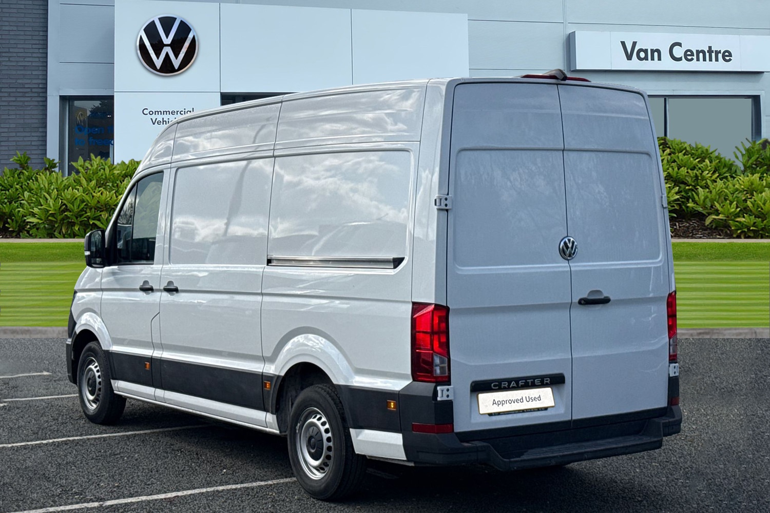 Used Volkswagen Crafter 2024 for sale - 78132339: Photo 2