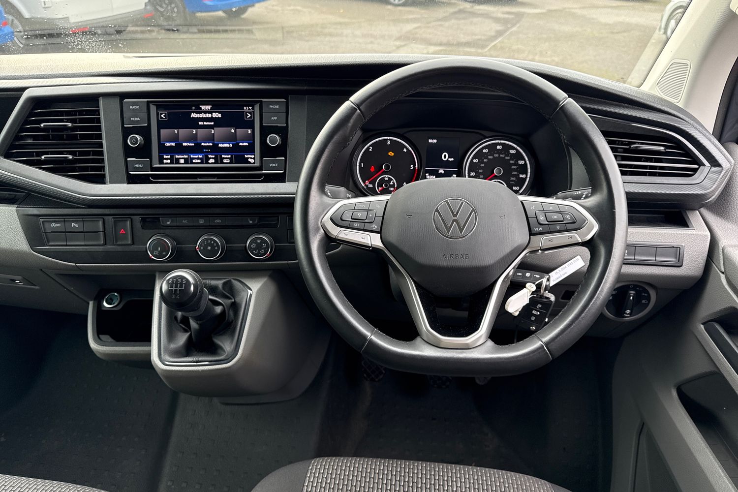 Used Volkswagen Transporter 2024 for sale - 76421396: Photo 12