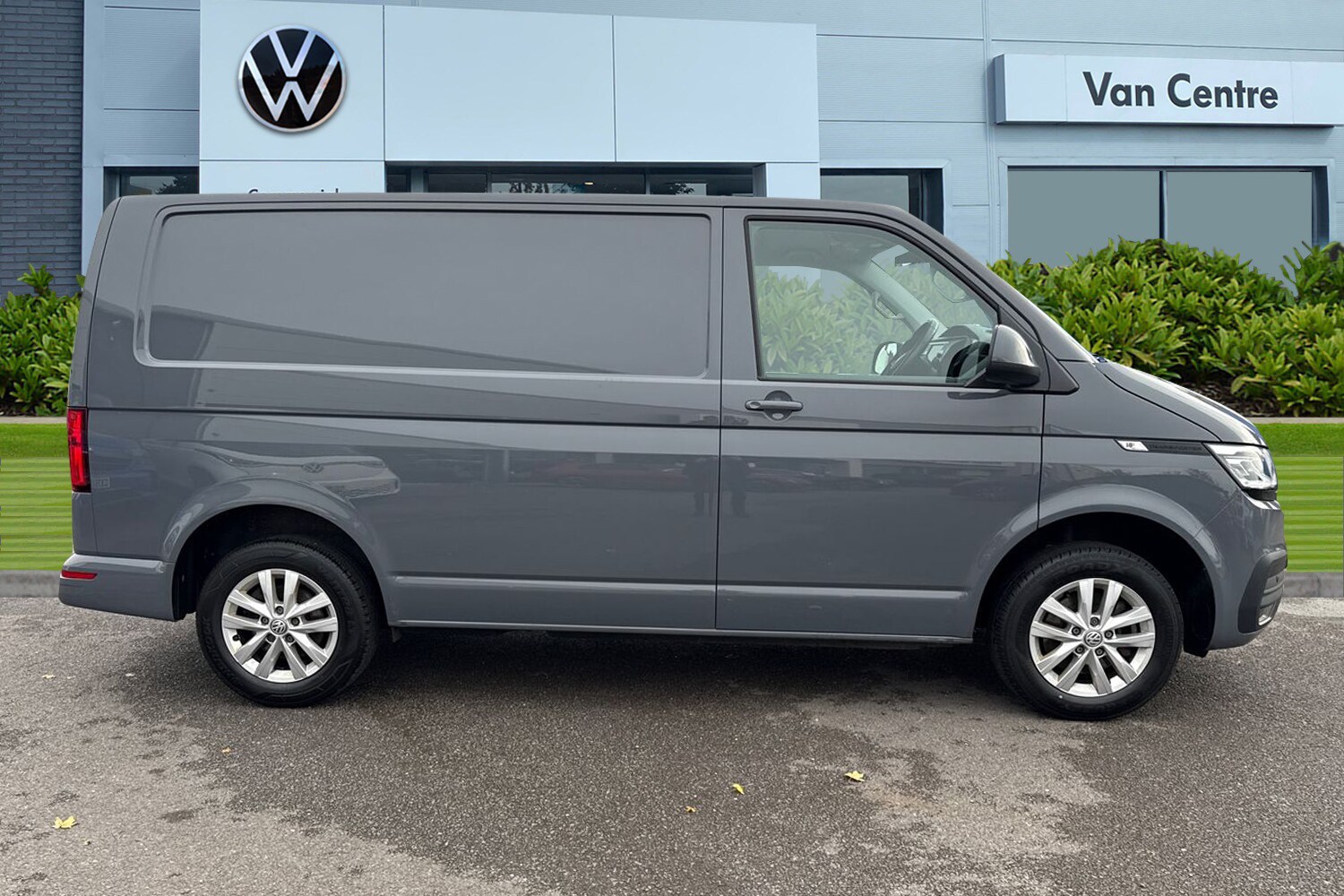 Used Volkswagen Transporter 2024 for sale - 76421396: Photo 3