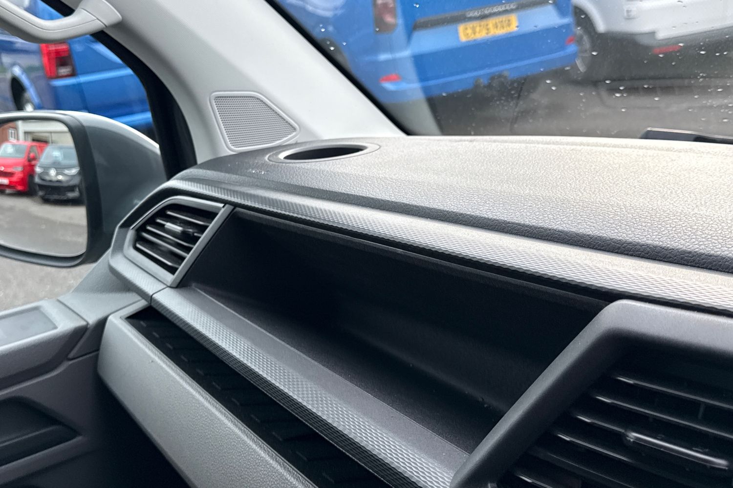 Used Volkswagen Transporter 2024 for sale - 76421396: Photo 36