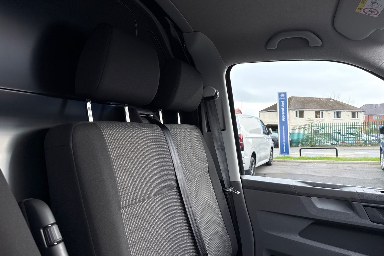 Used Volkswagen Transporter 2024 for sale - 76421396: Photo 38