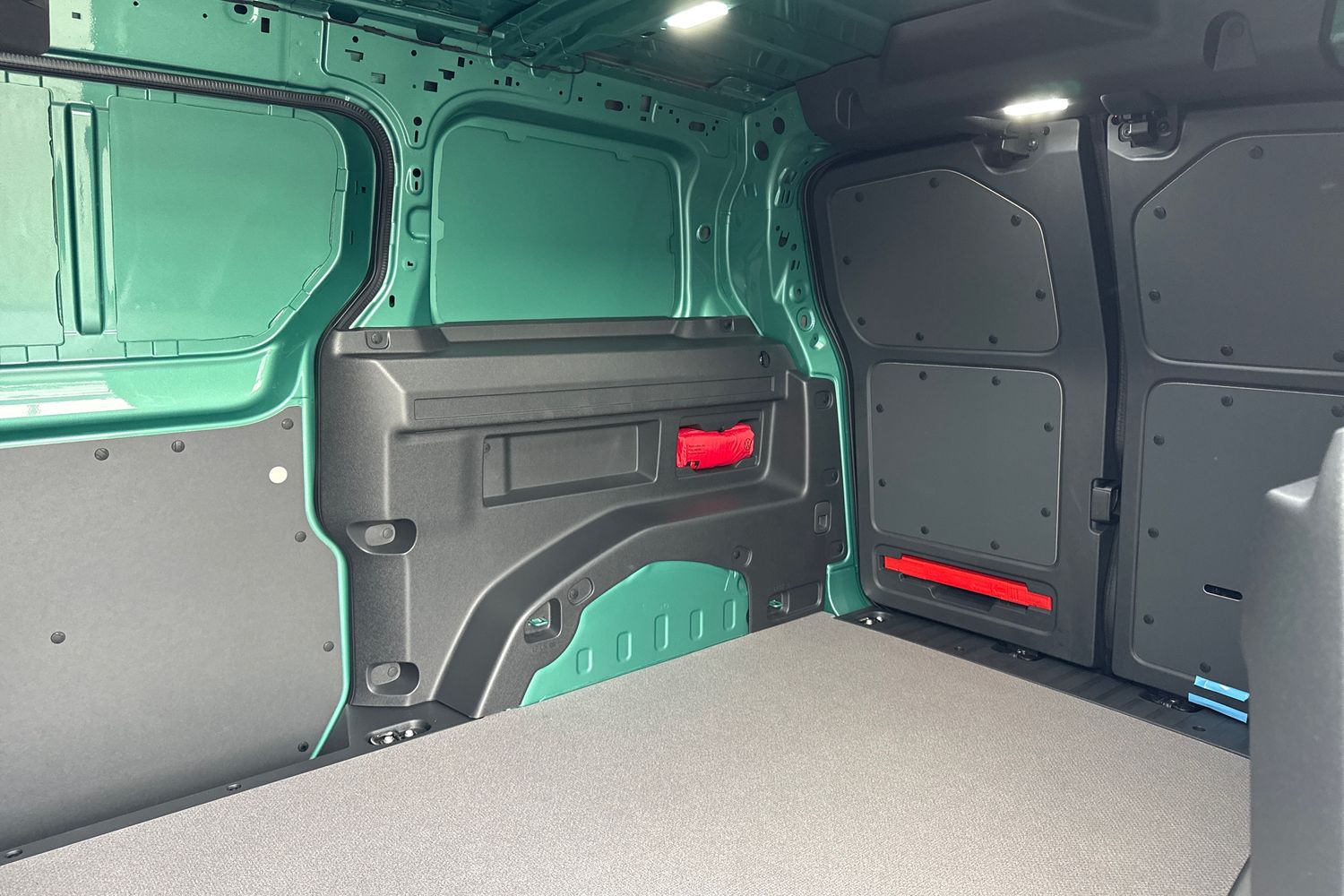 Used Volkswagen ID. Buzz Cargo 2025 for sale - 76264141: Photo 18