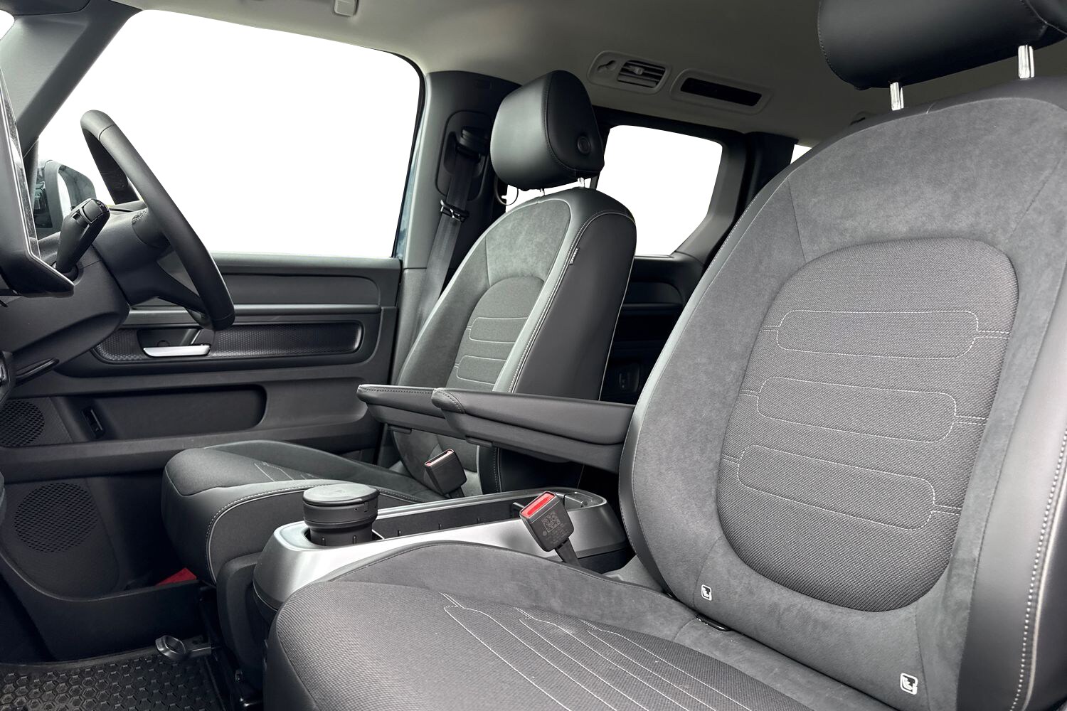 Used Volkswagen ID.Buzz 2025 for sale - 76230577: Photo 15