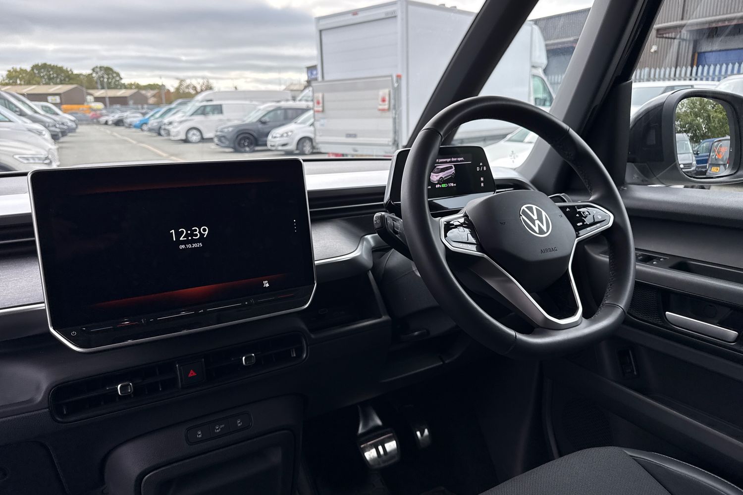 Used Volkswagen ID.Buzz 2025 for sale - 76230577: Photo 17