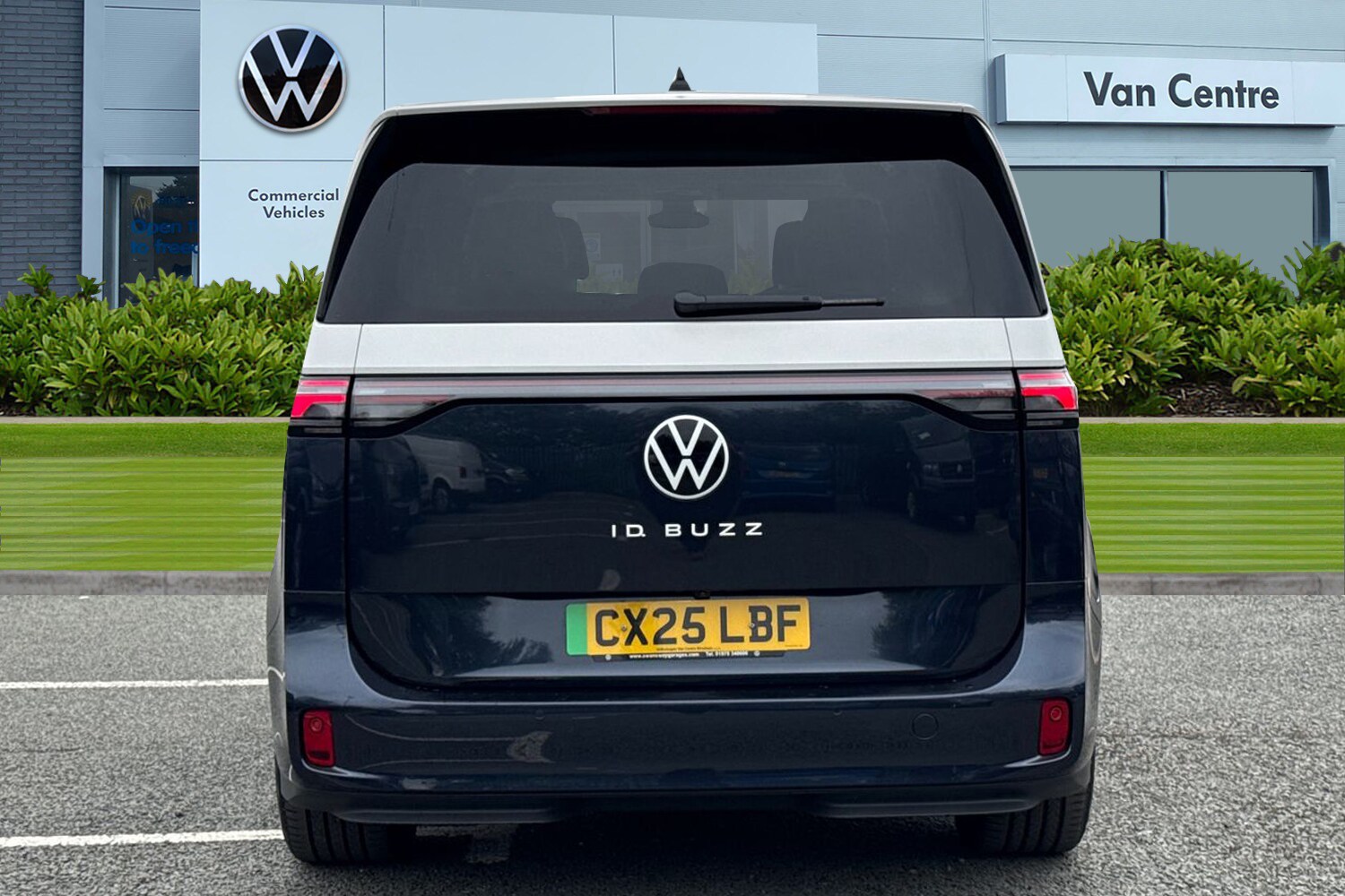 Used Volkswagen ID.Buzz 2025 for sale - 76230577: Photo 4