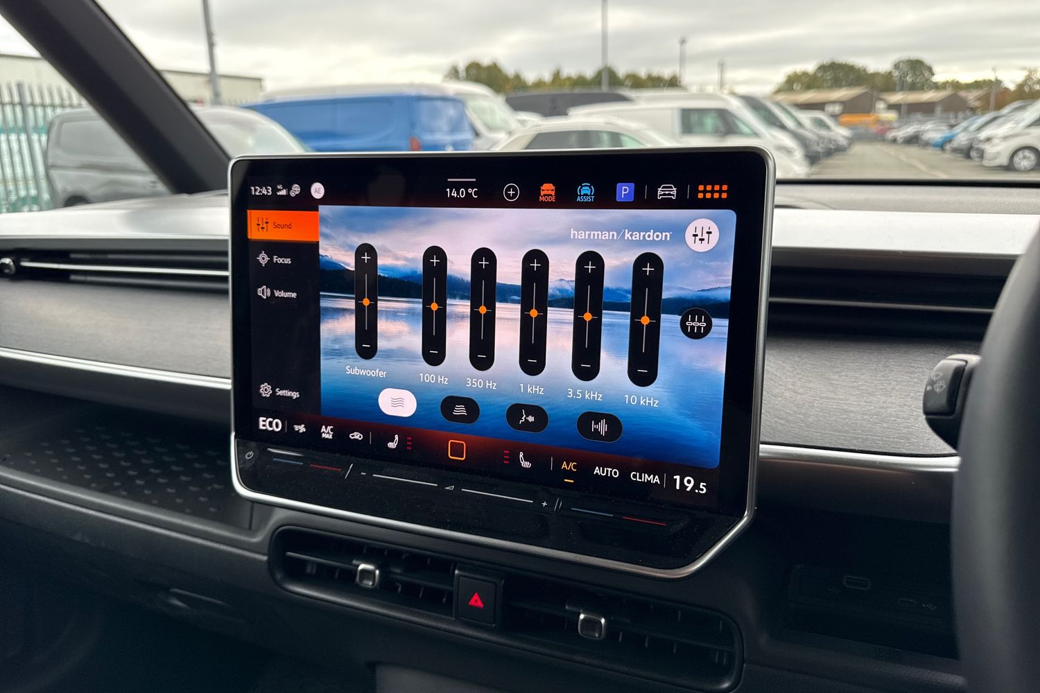 Used Volkswagen ID.Buzz 2025 for sale - 76230577: Photo 40