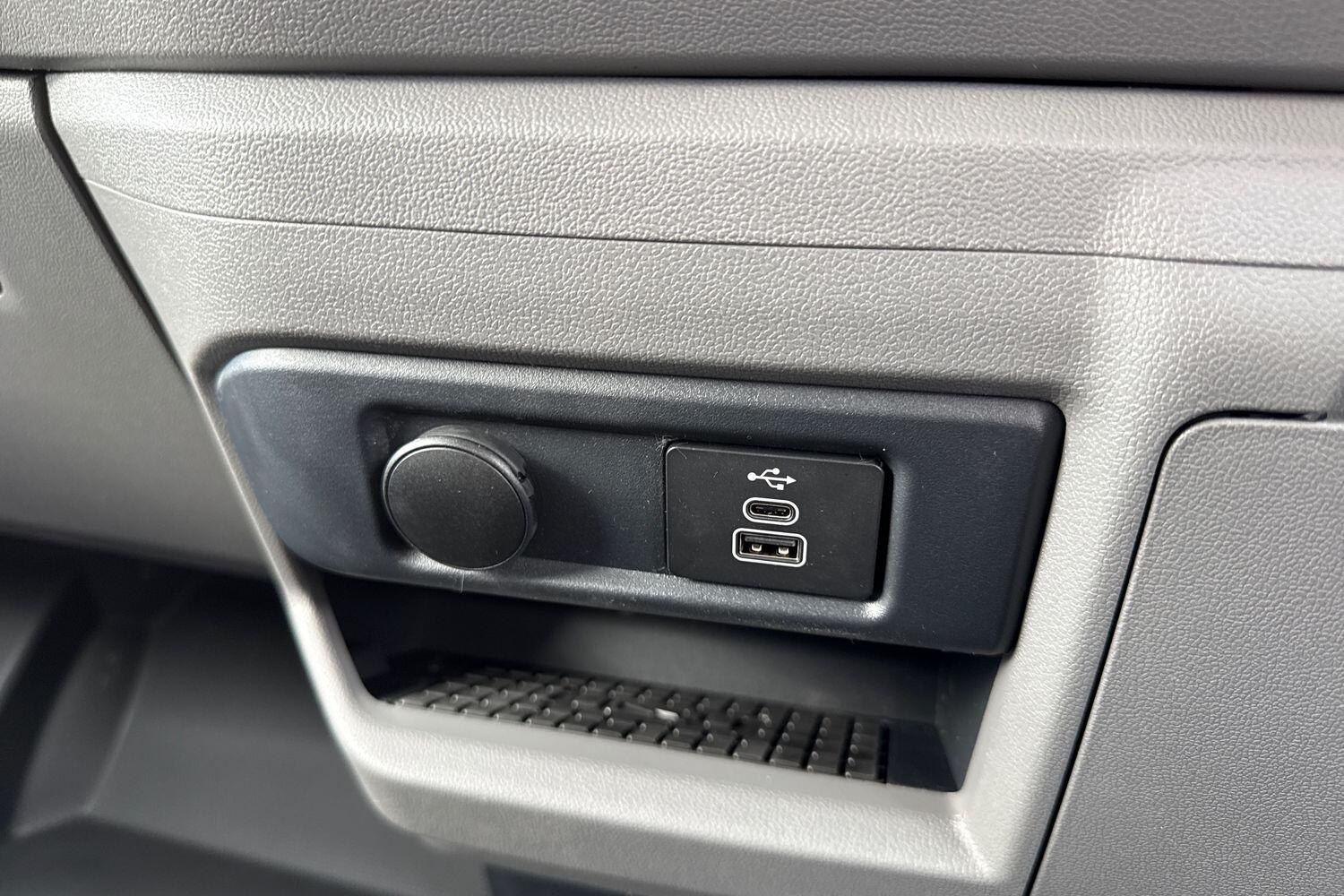 Used Volkswagen Transporter 2026 for sale - 78107460: Photo 44