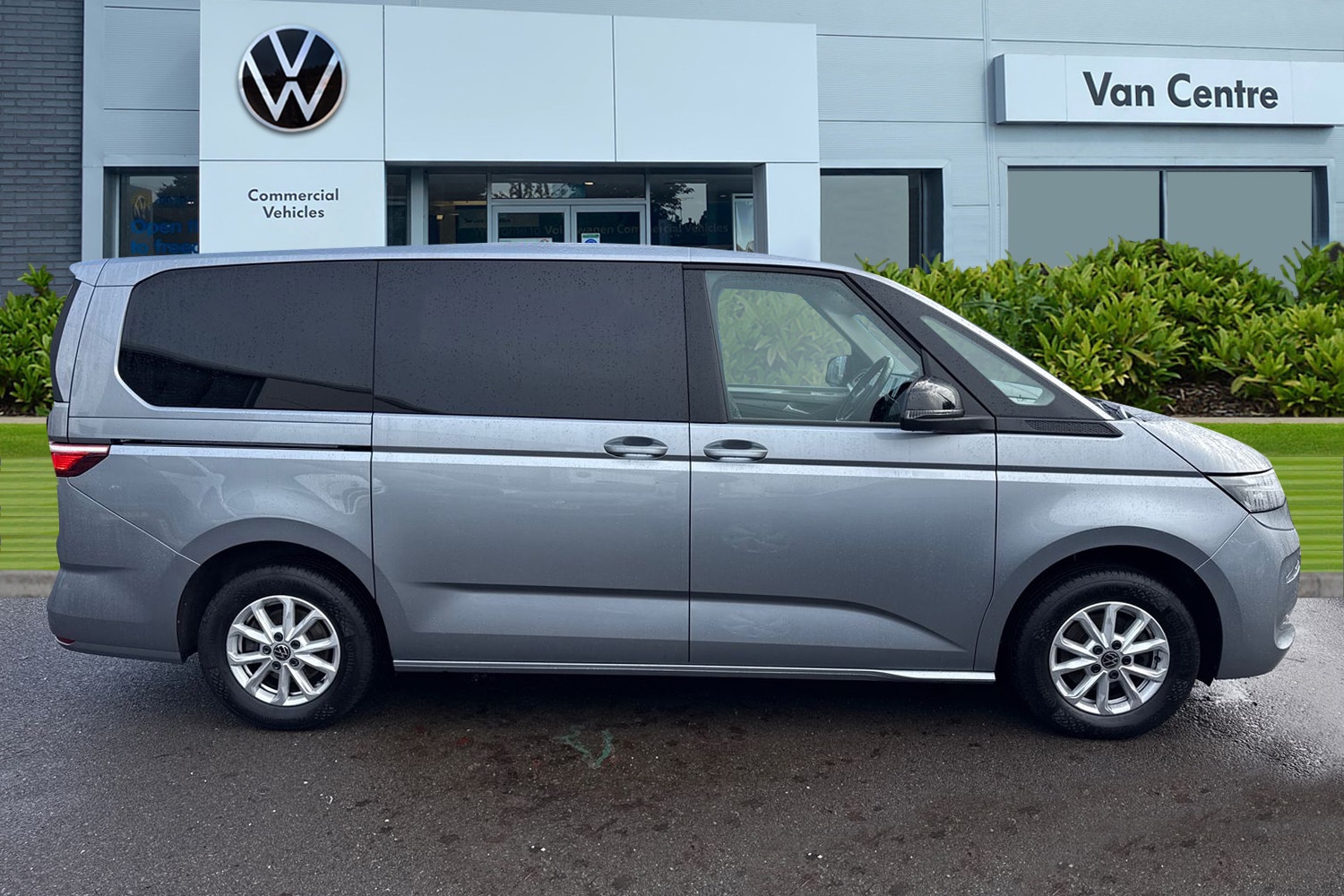 Used Volkswagen Multivan 2022 for sale - 77236035: Photo 3